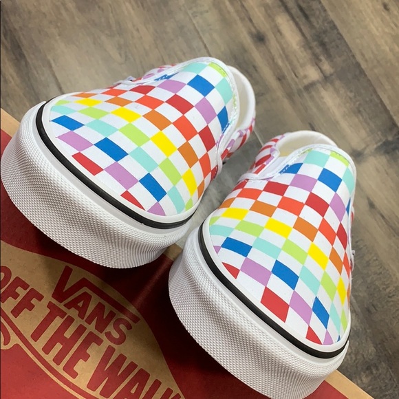 VANS CLASSIC SLIP ON CHECKERBOARD PAINBOW WMNS - Picture 9 of 16